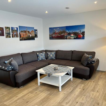 Ferienwohnung Wippsteert - 5 Sterne - Mit Balkon Und Pkw Stellplatz Emden Exterior foto