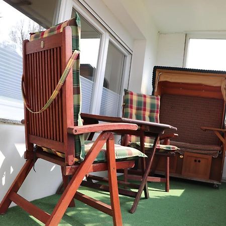 Ferienwohnung Wippsteert - 5 Sterne - Mit Balkon Und Pkw Stellplatz Emden Exterior foto