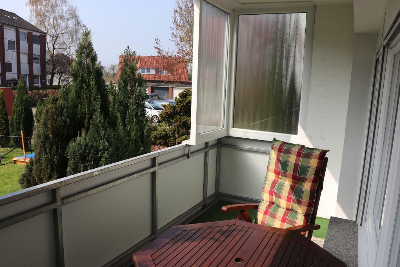 Ferienwohnung Wippsteert - 5 Sterne - Mit Balkon Und Pkw Stellplatz Emden Exterior foto